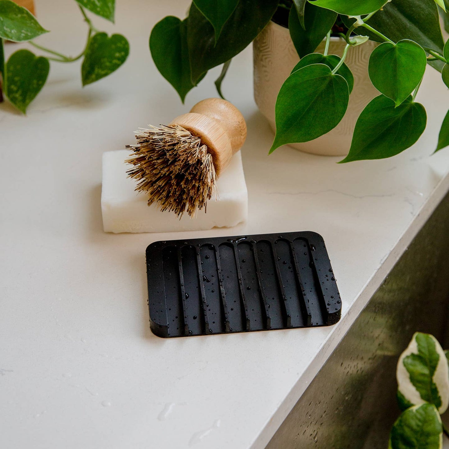 Waterfall Silicone Soap Dish - White